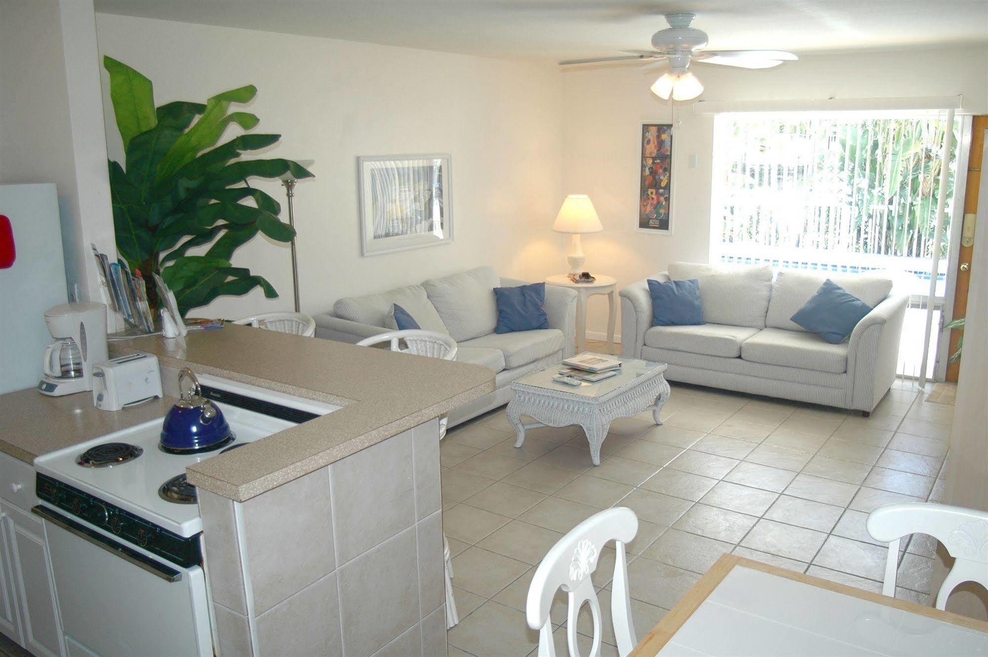 Pineapple Place Lejlighed Pompano Beach Eksteriør billede